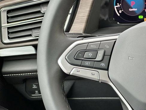 New 2025 Volkswagen Atlas SEL Premium R-Line image 31
