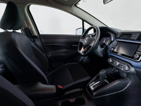 Used 2025 Nissan Versa SV image 37