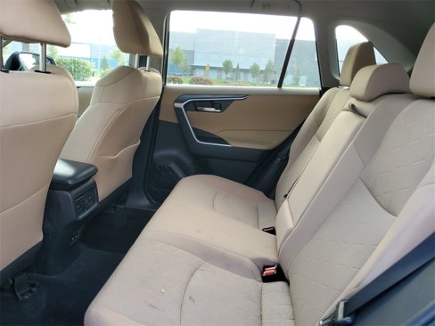 Used 2022 Toyota RAV4 XLE image 23