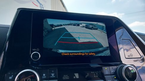 Used 2024 Toyota Highlander XLE image 30