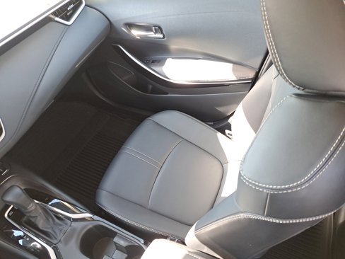 Certified 2025 Toyota Corolla XLE image 12