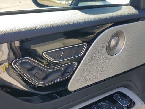 New 2025 Lincoln Aviator Reserve w/ Equipment Group 201A image 9
