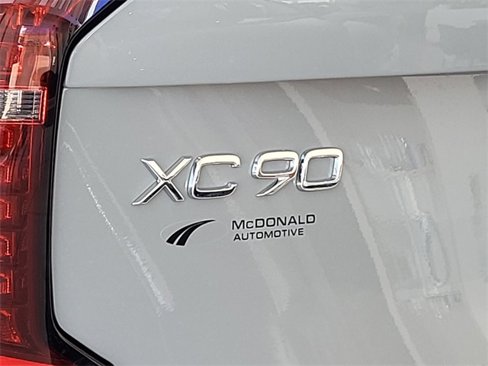 New 2026 Volvo XC90 T8 Ultra image 16