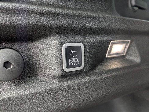 New 2025 Jeep Grand Cherokee L Limited w/ Luxury Tech Group II image 33