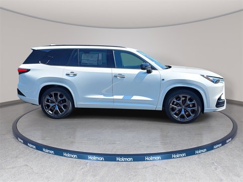 New 2025 Lexus TX 500h AWD image 4