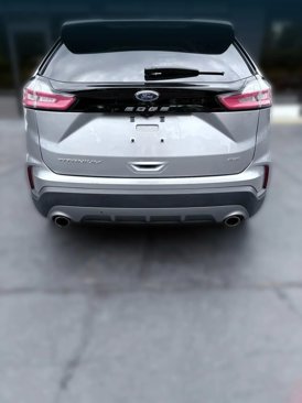 Used 2023 Ford Edge Titanium image 4