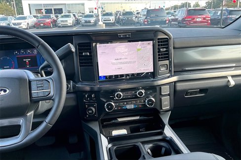 New 2025 Ford F250 Lariat w/ Black Appearance Package image 7