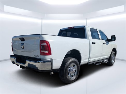 Used 2024 RAM 2500 Tradesman w/ Chrome Appearance Group image 3