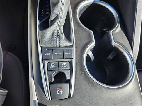 Used 2023 Toyota Camry LE image 21