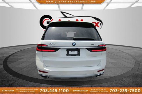 Used 2024 BMW X7 xDrive40i w/ Premium Package image 6