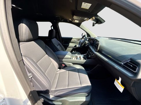 New 2026 Chevrolet Traverse LT w/ Driver Confidence Package image 30