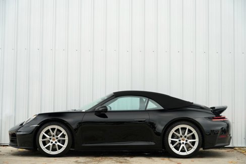 Used 2025 Porsche 911 Carrera image 9