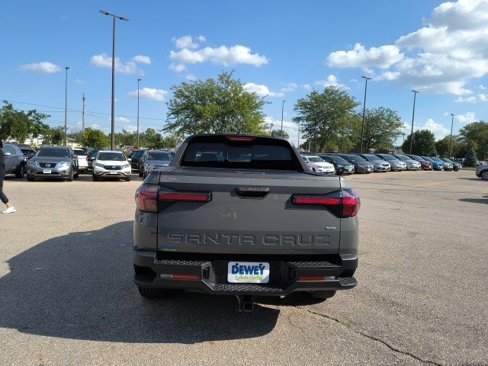 Used 2024 Hyundai Santa Cruz SEL w/ Activity Package image 4