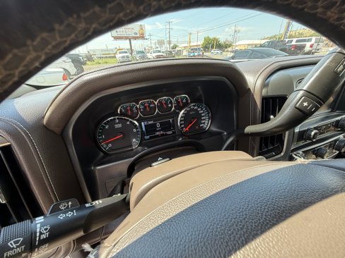 Used 2018 Chevrolet Silverado 1500 LTZ w/ Sport Package image 12