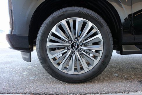 New 2025 INFINITI QX80 Luxe image 28
