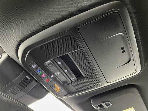 New 2026 Chevrolet Traverse Z71 w/ LPO, Floor Liner Package image 22