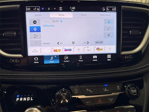 New 2026 Chrysler Pacifica Select image 11