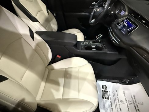 Used 2020 Cadillac XT4 Sport image 24