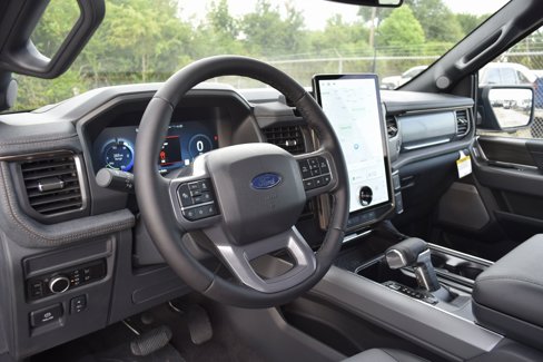 New 2025 Ford F150 Lightning Lariat image 17
