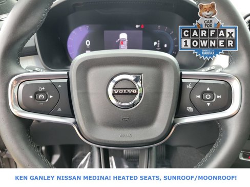 Used 2025 Volvo XC40 B5 Core image 29