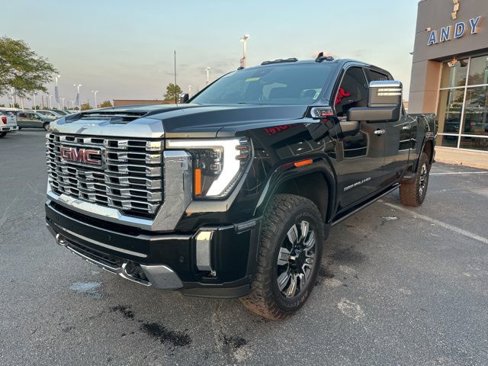 Used 2024 GMC Sierra 2500 Denali w/ Denali Reserve Package image 2