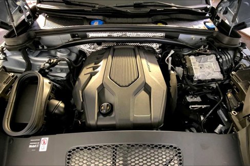 New 2026 Porsche Macan image 21