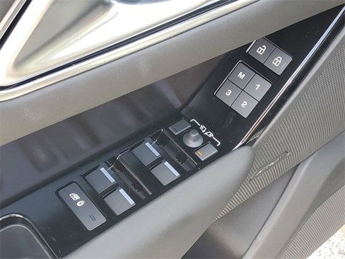 New 2026 Land Rover Range Rover Velar Dynamic SE image 25