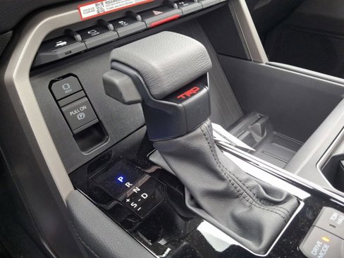 New 2025 Toyota Tundra Limited image 13