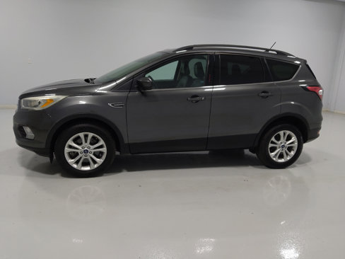 Used 2018 Ford Escape SEL w/ Ford Safe & Smart Package image 2