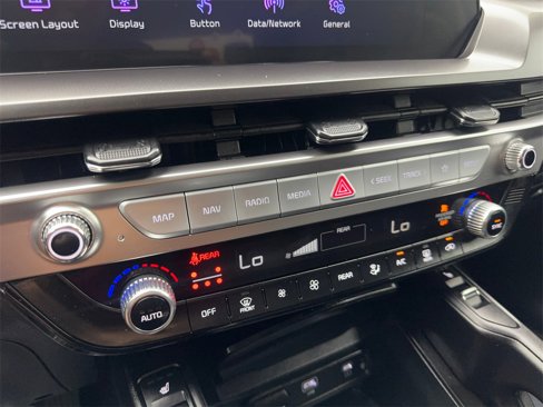 Used 2025 Kia Telluride S image 70