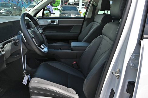 Used 2025 Hyundai Santa Fe SEL image 16