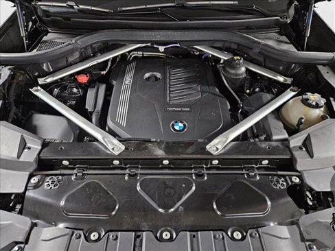 Used 2022 BMW X5 sDrive40i w/ Parking Assistance Package image 23