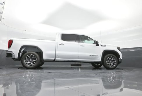 New 2025 GMC Sierra 1500 SLE image 26