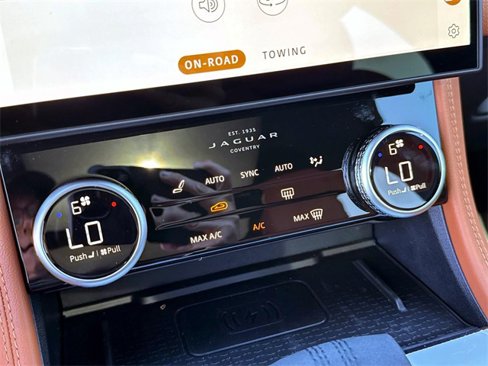 New 2026 Jaguar F-PACE R-Dynamic S image 22