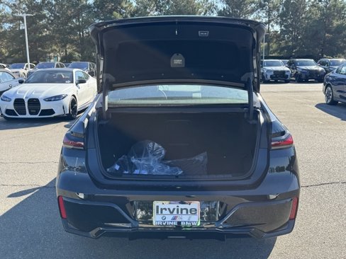 New 2026 BMW i7 xDrive60 w/ Executive Package image 10