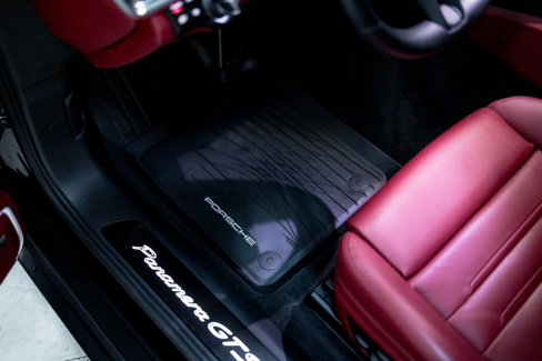 Used 2023 Porsche Panamera GTS image 53
