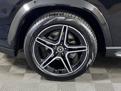 New 2025 Mercedes-Benz GLS 450 4MATIC image 10