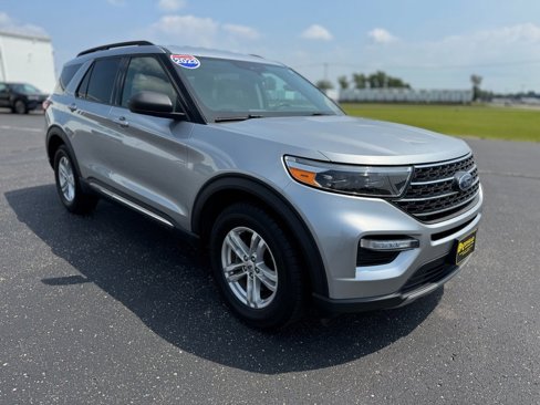 Used 2023 Ford Explorer XLT w/ Equipment Group 202A image 7