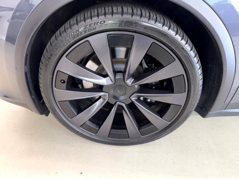 Used 2022 Tesla Model X image 23