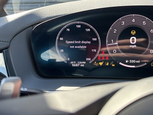 Certified 2025 Porsche Panamera image 13