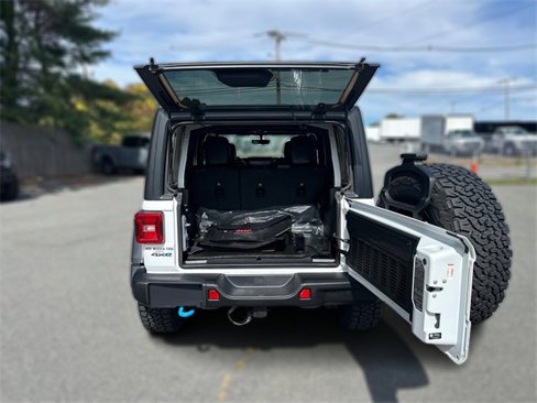Used 2023 Jeep Wrangler Unlimited Rubicon 4xe w/ Steel Bumper Group image 11