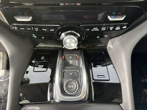 Certified 2025 Acura MDX w/ Technology Package image 17