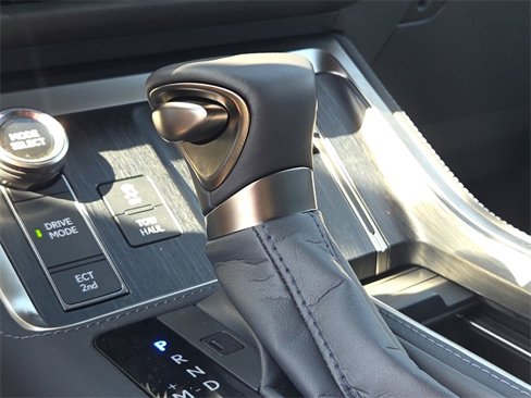 Used 2025 Lexus GX 550 w/ Accessory Package (2T) image 21