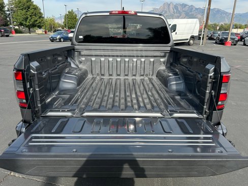 Used 2023 Nissan Frontier SV w/ Midnight Edition Package image 24