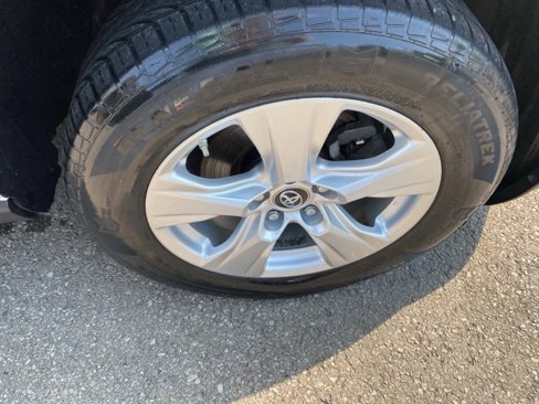 Used 2019 Toyota RAV4 XLE image 30