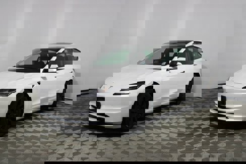 Used 2025 Tesla Model 3 Long Range image 17