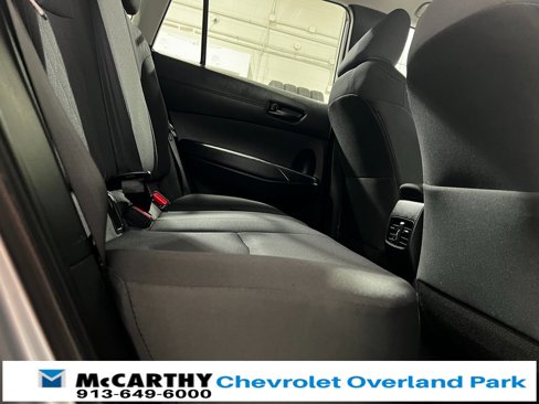 Used 2024 Toyota Corolla Cross LE image 25