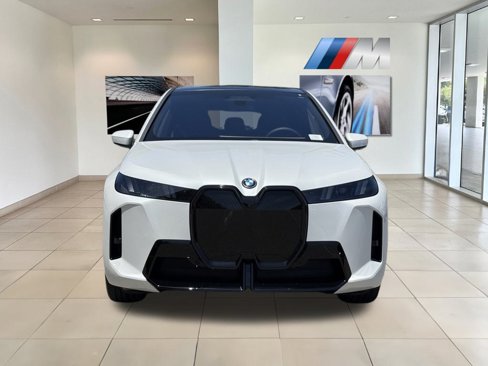 New 2026 BMW iX xDrive60 w/ M Sport Package image 3