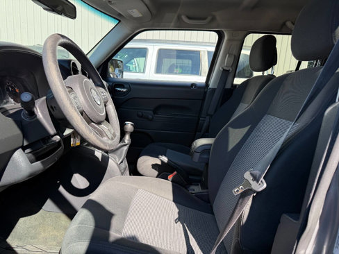 Used 2016 Jeep Patriot Sport image 13