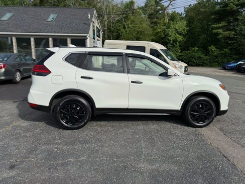 Used 2017 Nissan Rogue S image 8